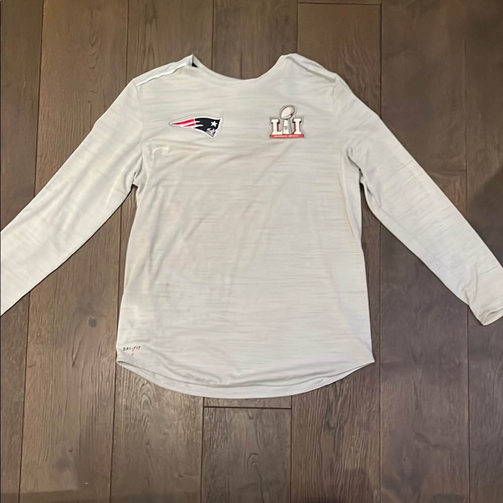PATRIOTS NIKE Gray Long Sleeve Shirt